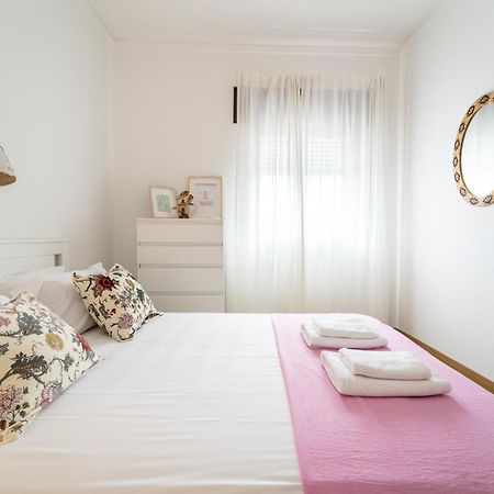 Casino And Beach Apartment By House And People Povoa de Varzim Bagian luar foto